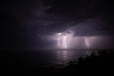 Stormy Sea 4K Wallpaper · ocean · 3840×2560