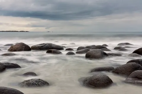 Stormy Sea 4K Wallpaper · ocean · 3840×2561