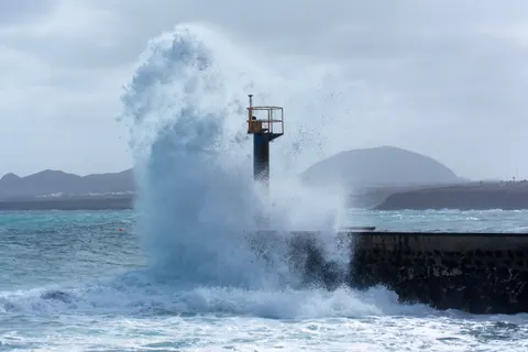 Stormy Sea 4K Wallpaper · ocean · 3840×2560