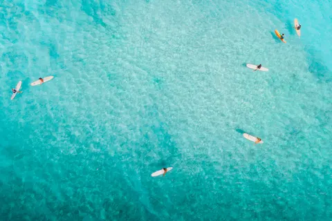 Clear Lagoon 4K Wallpaper · ocean · 3840×2558