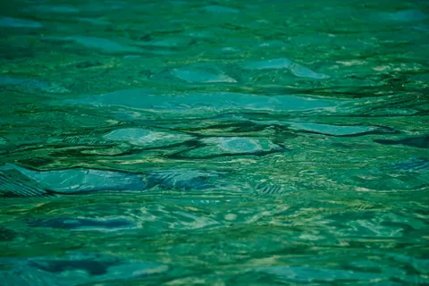 Clear Lagoon 4K Wallpaper · ocean · 3840×2560