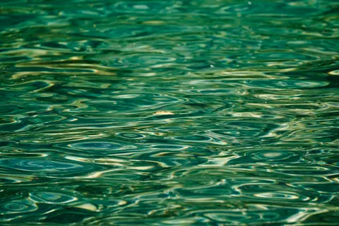 Clear Lagoon 4K Wallpaper · ocean · 3840×2560