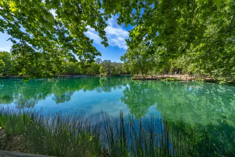 Clear Lagoon 4K Wallpaper · ocean · 3840×2560