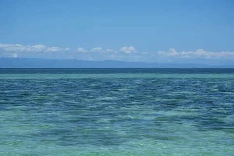 Clear Lagoon 4K Wallpaper · ocean · 3840×2560