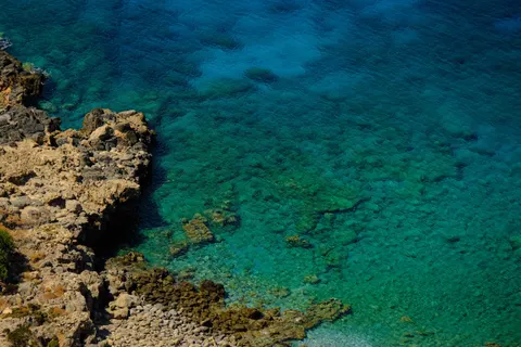 Clear Lagoon 4K Wallpaper · ocean · 3840×2560
