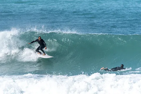 Surf Wave 4K Wallpaper · ocean · 3840×2563