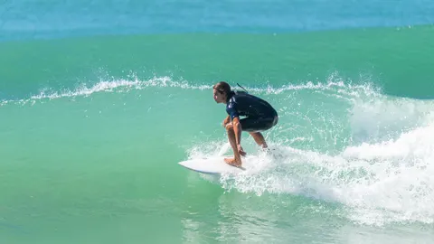 Surf Wave 4K Wallpaper · ocean · 3840×2161