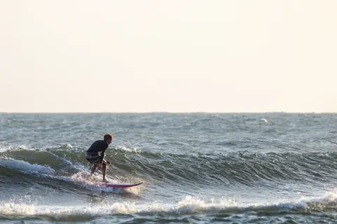 Surf Wave 4K Wallpaper · ocean · 3840×2560