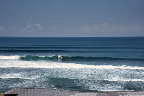 Surf Wave 4K Wallpaper · ocean · 3840×2560
