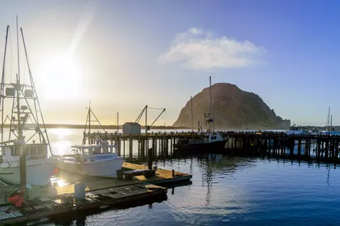 Coastal Harbor 4K Wallpaper · ocean · 3840×2560