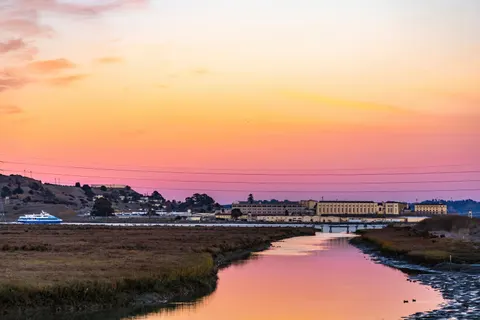 Coastal Harbor 4K Wallpaper · ocean · 3840×2560