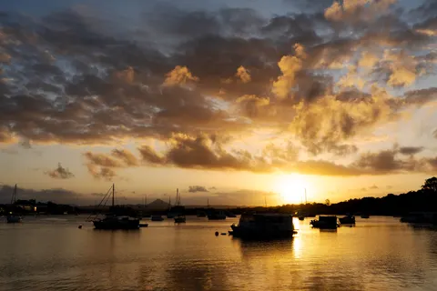 Coastal Harbor 4K Wallpaper · ocean · 3840×2560