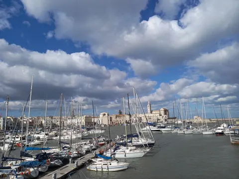 Coastal Harbor 4K Wallpaper · ocean · 3840×2880