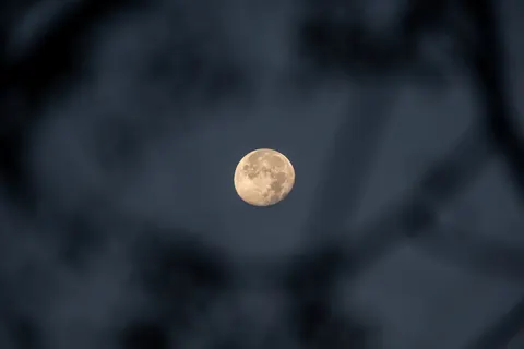 Full Moon 4K Wallpaper · space · 3840×2560