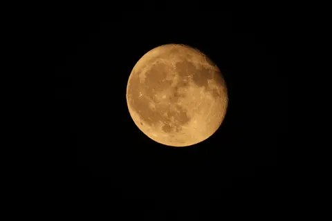 Full Moon 4K Wallpaper · space · 3840×2560