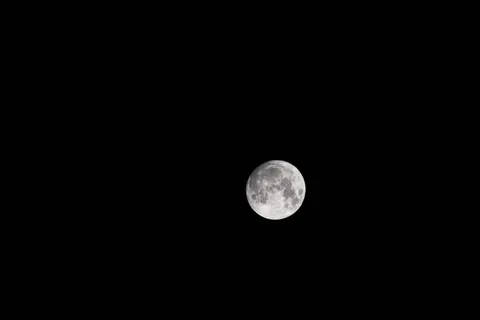 Full Moon 4K Wallpaper · space · 3840×2560