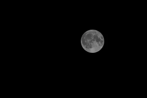 Full Moon 4K Wallpaper · space · 3840×2566