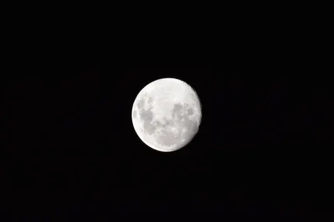 Full Moon 4K Wallpaper · space · 3840×2560