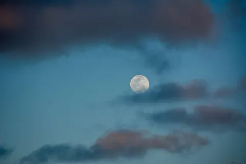 Full Moon 4K Wallpaper · space · 3840×2560