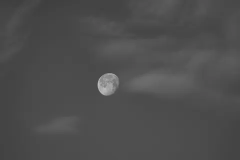 Full Moon 4K Wallpaper · space · 3840×2560