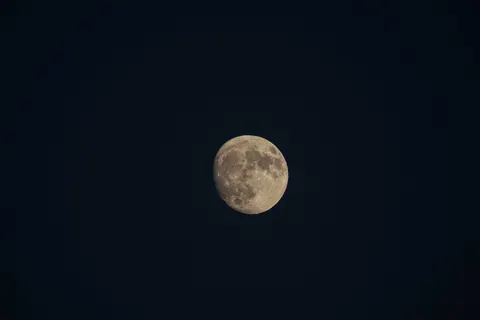 Full Moon 4K Wallpaper · space · 3840×2560
