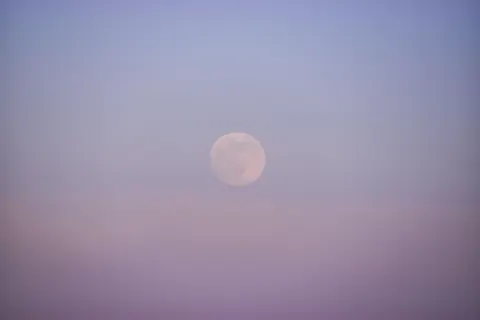 Full Moon 4K Wallpaper · space · 3840×2560