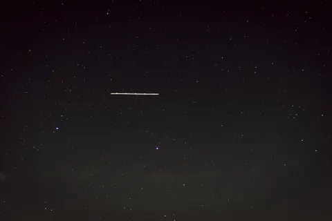 Meteor Shower 4K Wallpaper · space · 3840×2560