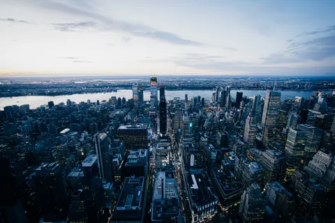 New York Skyline 4K Wallpaper · city · 3840×2560