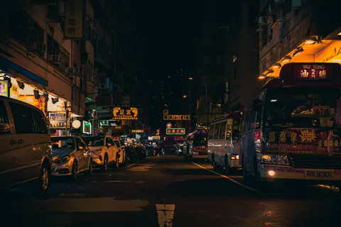 Hong Kong Night 4K Wallpaper · city · 3840×2560