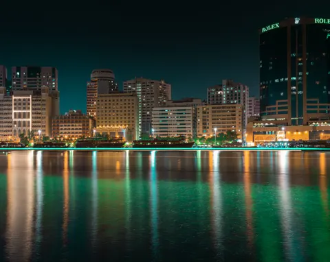 Dubai Skyline 4K Wallpaper · city · 3840×3054