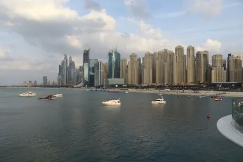 Dubai Skyline 4K Wallpaper · city · 3840×2560