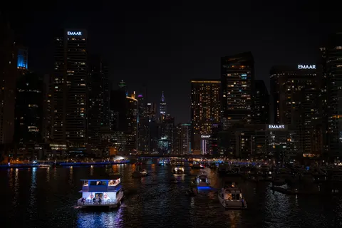 Dubai Skyline 4K Wallpaper · city · 3840×2560