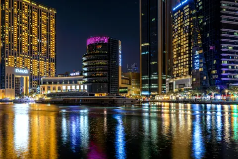 Dubai Skyline 4K Wallpaper · city · 3840×2560