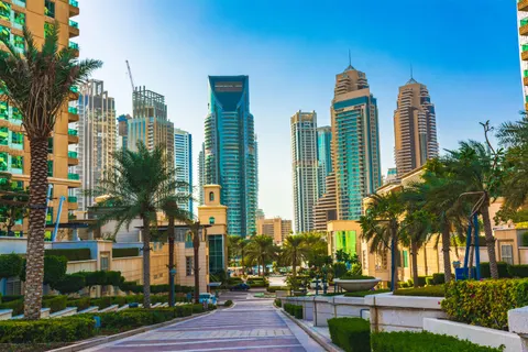 Dubai Skyline 4K Wallpaper · city · 3840×2560