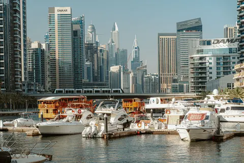 Dubai Skyline 4K Wallpaper · city · 3840×2560