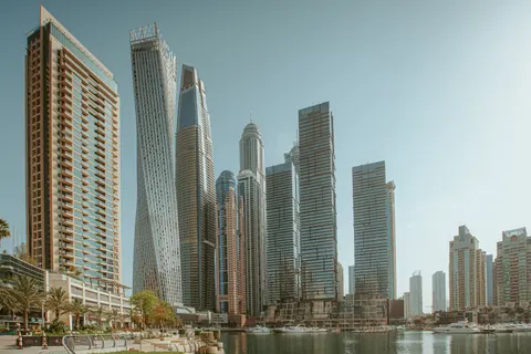 Dubai Skyline 4K Wallpaper · city · 3840×2560