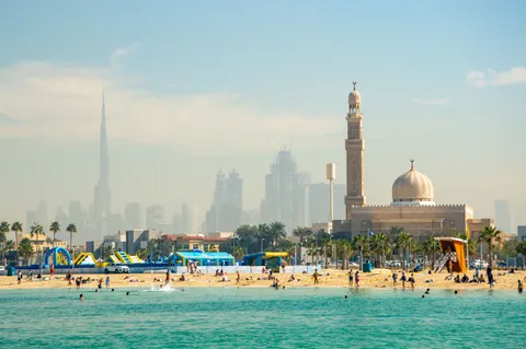 Dubai Skyline 4K Wallpaper · city · 3840×2553