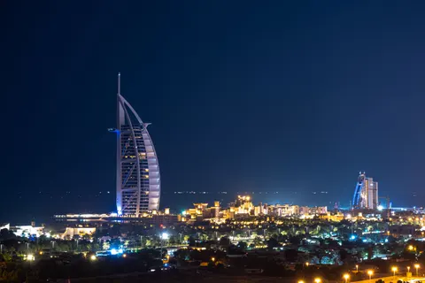 Dubai Skyline 4K Wallpaper · city · 3840×2560