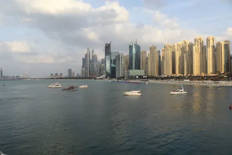 Dubai Skyline 4K Wallpaper · city · 3840×2560