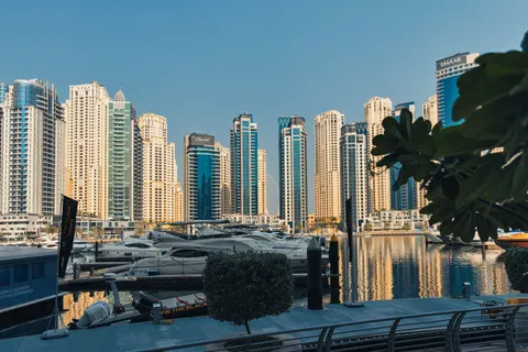 Dubai Skyline 4K Wallpaper · city · 3840×2560