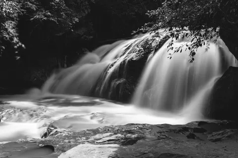Wallpaper Air Terjun 4K · nature · 3840×2560
