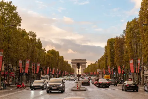 Paris at Night 4K Wallpaper · city · 3840×2560