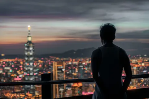 Shanghai Night 4K Wallpaper · city · 3840×2561