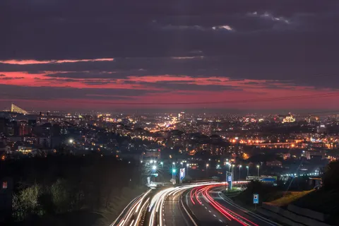 Light Trails 4K Wallpaper · city · 3840×2560