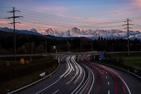 Light Trails 4K Wallpaper · city · 3840×2560