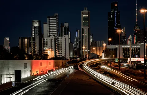 Light Trails 4K Wallpaper · city · 3840×2477
