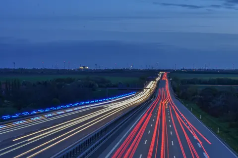 Light Trails 4K Wallpaper · city · 3840×2560