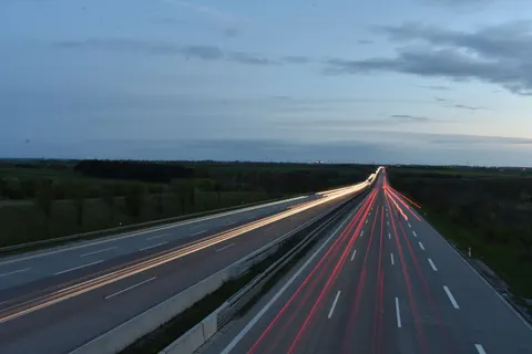Light Trails 4K Wallpaper · city · 3840×2560