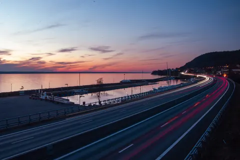 Light Trails 4K Wallpaper · city · 3840×2560