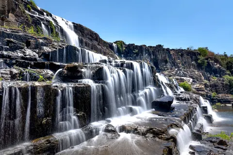 Wallpaper Air Terjun 4K · nature · 3840×2561